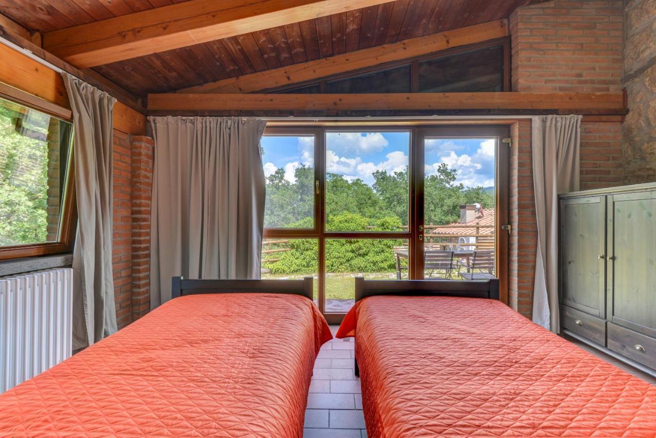 3 Charming Private Home With Pool, Bbq, Wi-Fi & Free Parking Кастель-дель-Пьяно Экстерьер фото