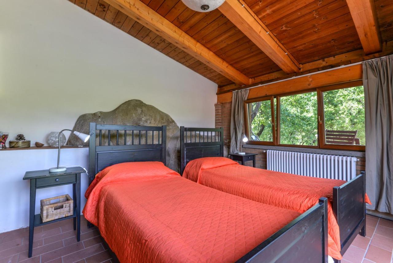 3 Charming Private Home With Pool, Bbq, Wi-Fi & Free Parking Кастель-дель-Пьяно Экстерьер фото