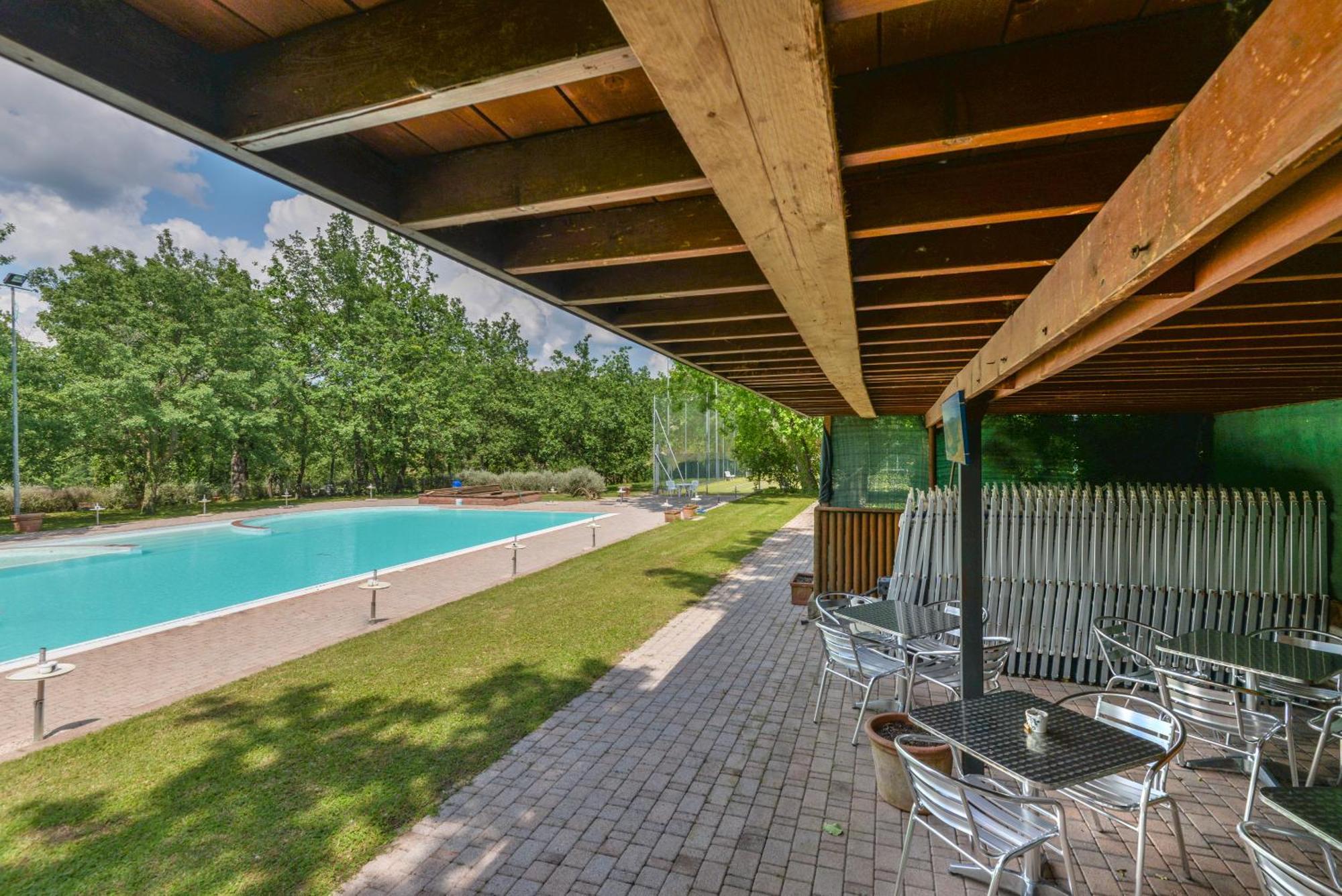3 Charming Private Home With Pool, Bbq, Wi-Fi & Free Parking Кастель-дель-Пьяно Экстерьер фото