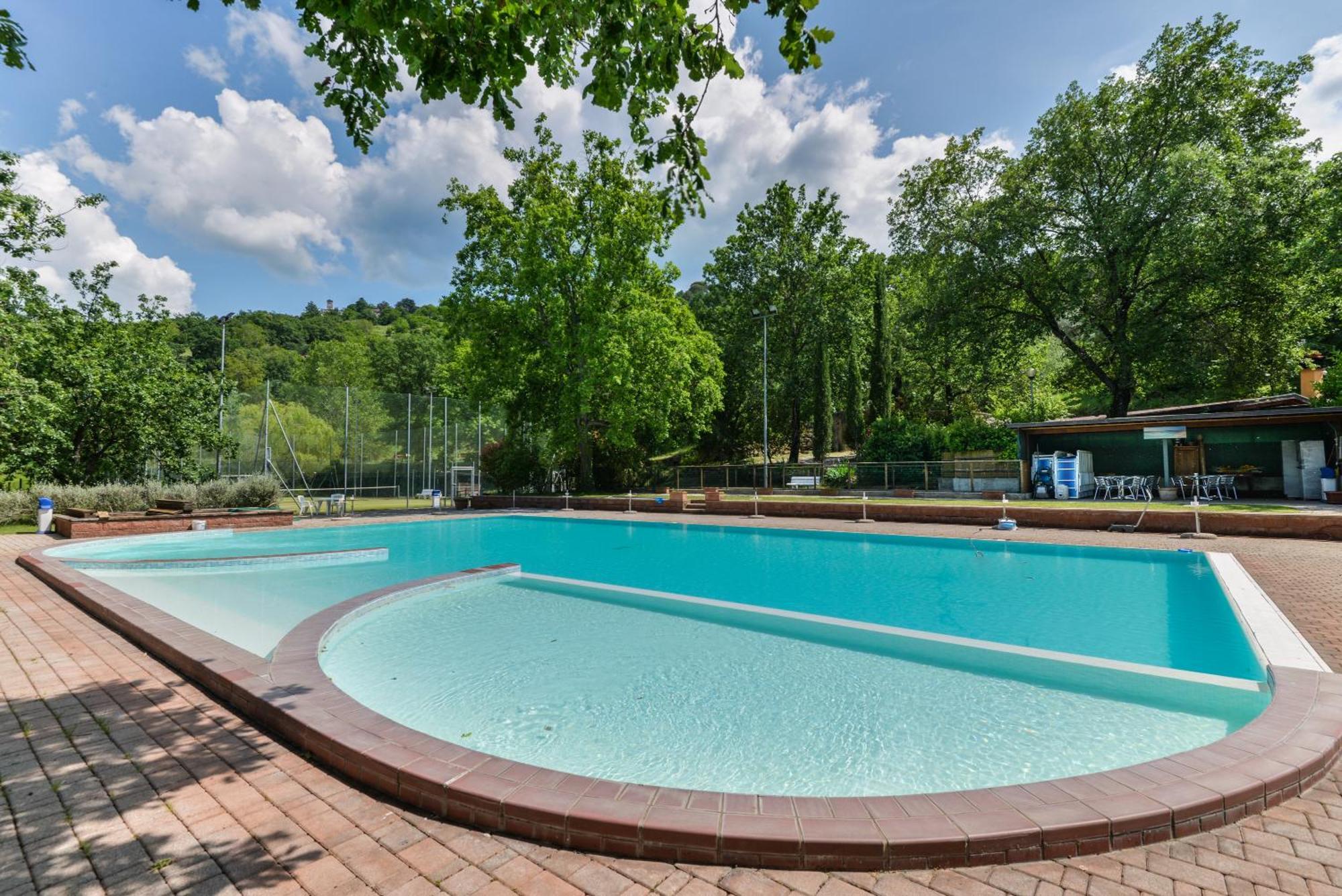 3 Charming Private Home With Pool, Bbq, Wi-Fi & Free Parking Кастель-дель-Пьяно Экстерьер фото