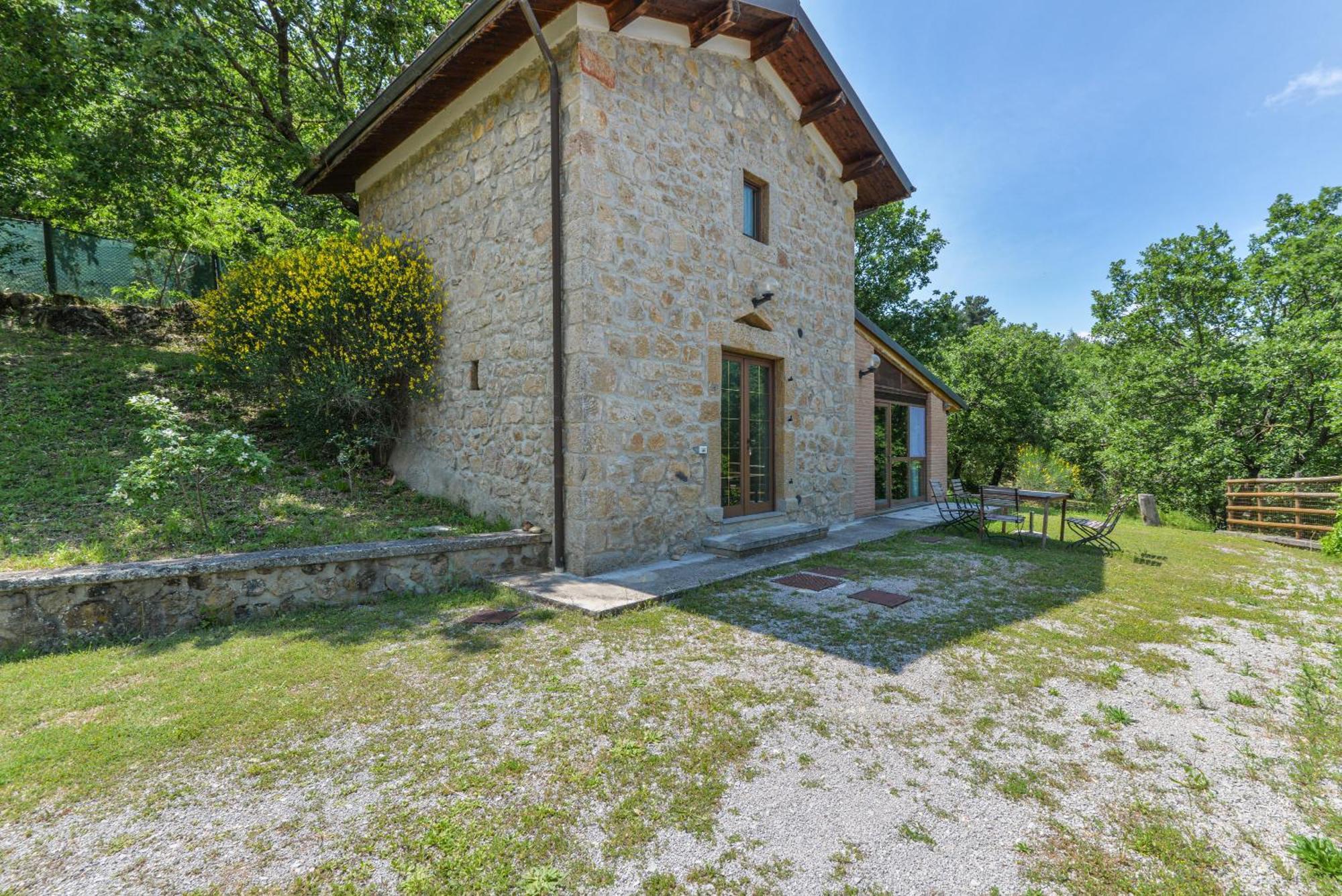 3 Charming Private Home With Pool, Bbq, Wi-Fi & Free Parking Кастель-дель-Пьяно Экстерьер фото