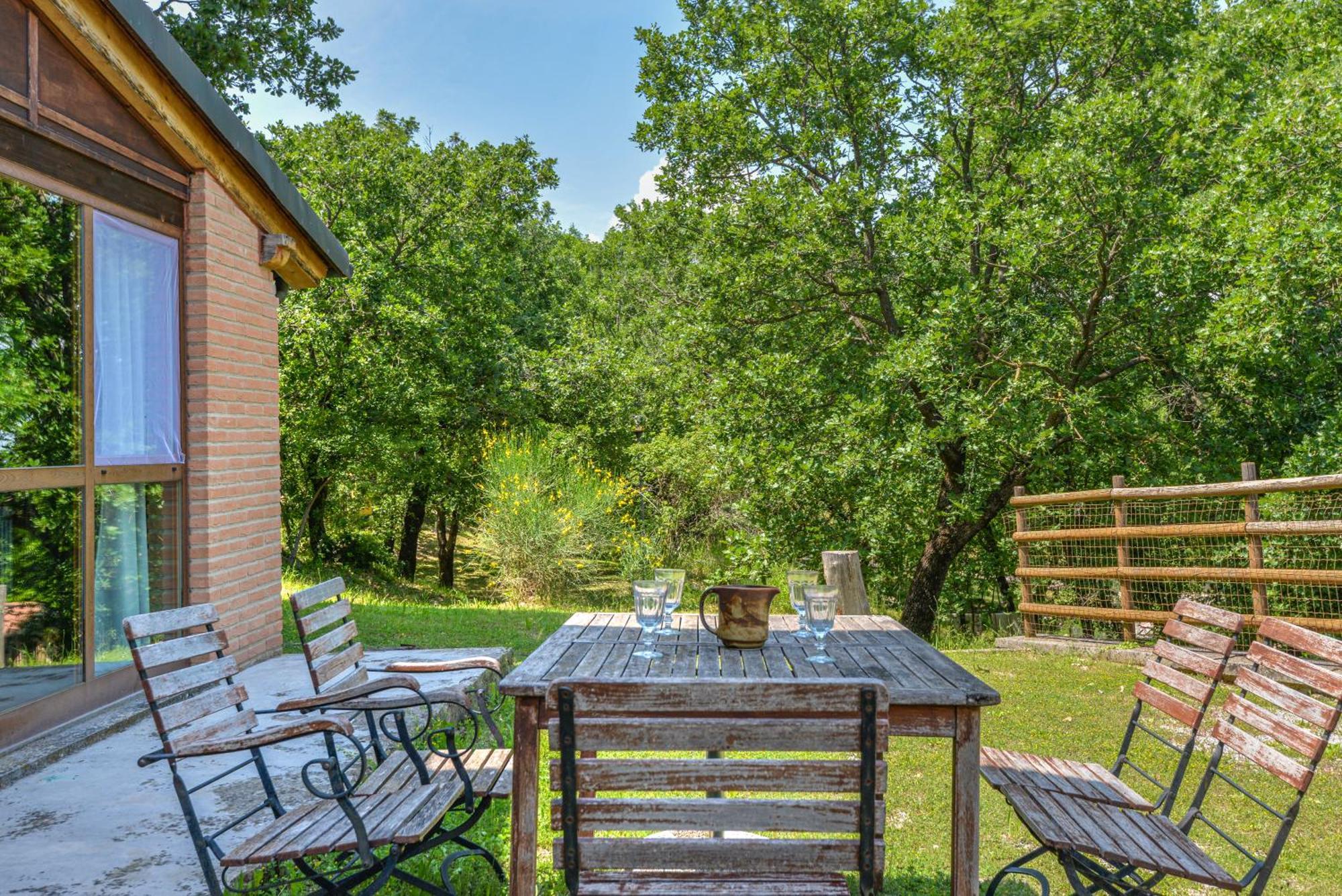 3 Charming Private Home With Pool, Bbq, Wi-Fi & Free Parking Кастель-дель-Пьяно Экстерьер фото